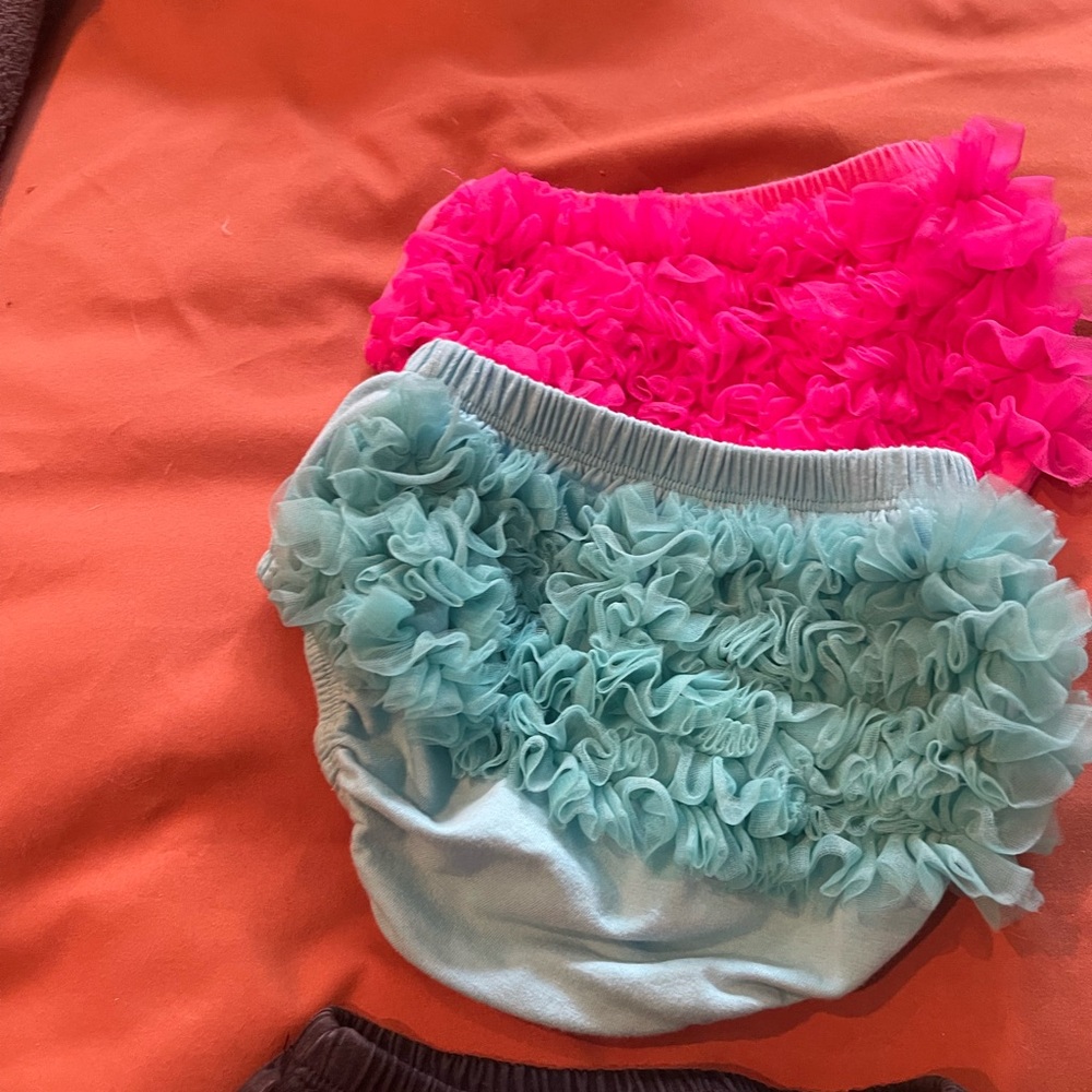 Baby bloomers! - Picture 2 of 4